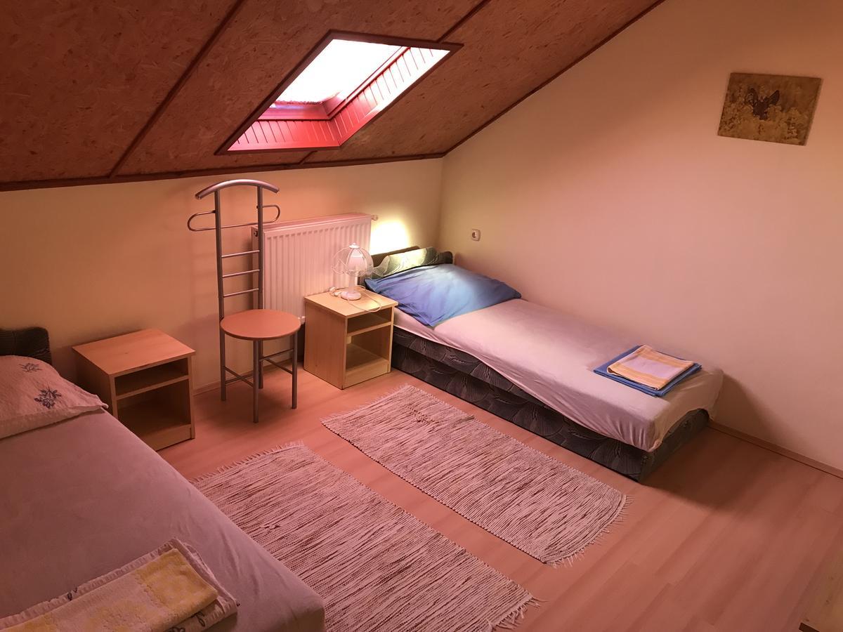 Vadvirag Vendeghaz 호텔 렌티 외부 사진